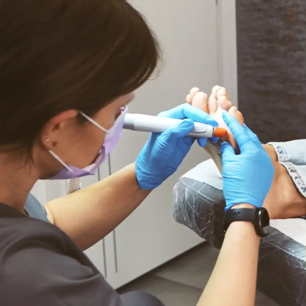 Podologia Pro Laser Clinic Lodz, zdrowe stopy, leczenie stóp, podolog, pedicure, leczenie stóp